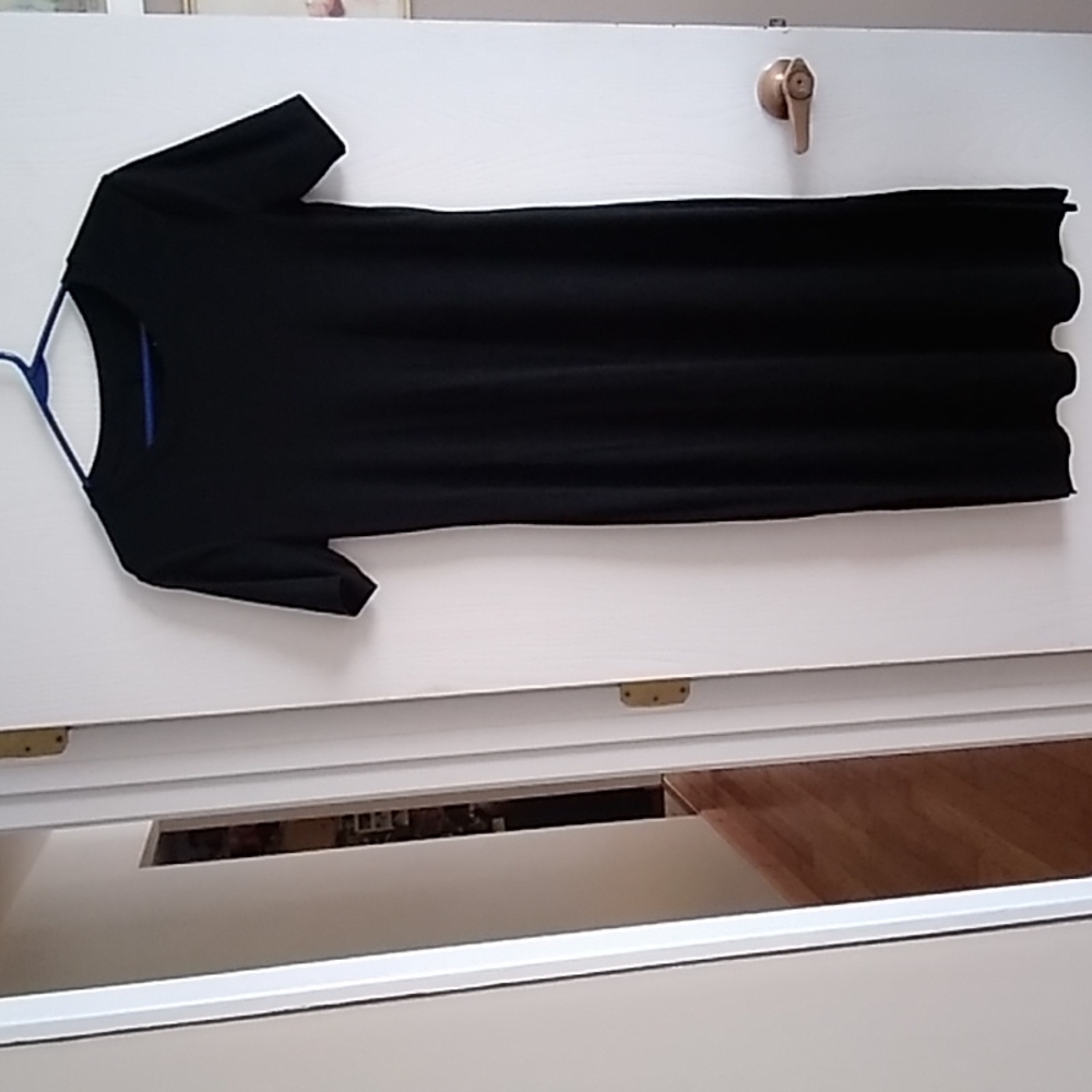Women's Black tshirt dress midi
